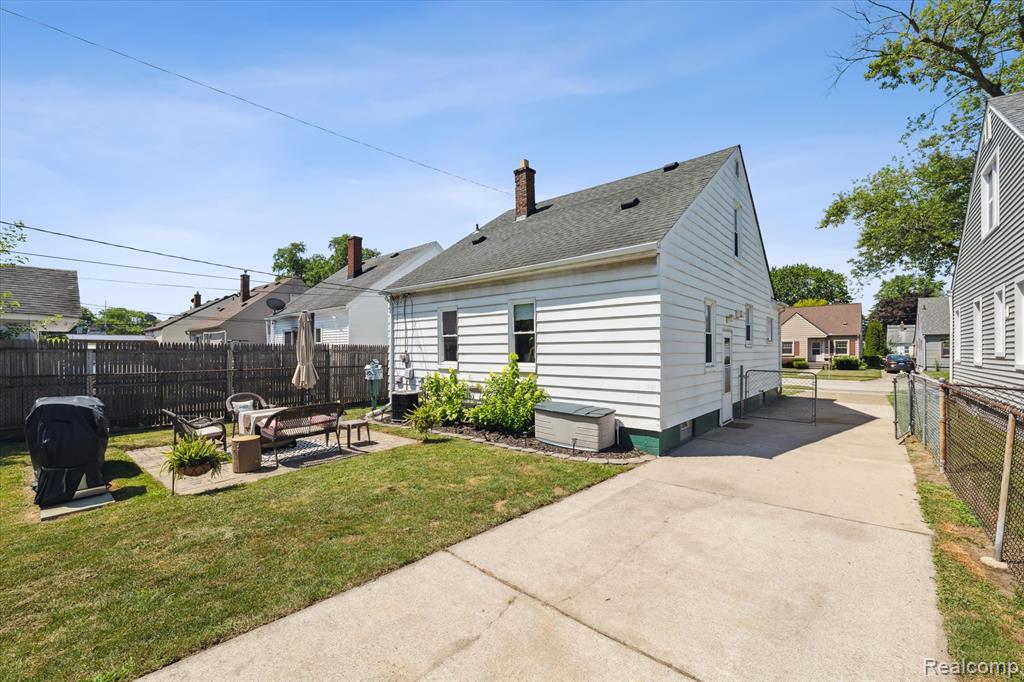 6839 Weddel Street, Taylor, MI 48180 — Photo 38