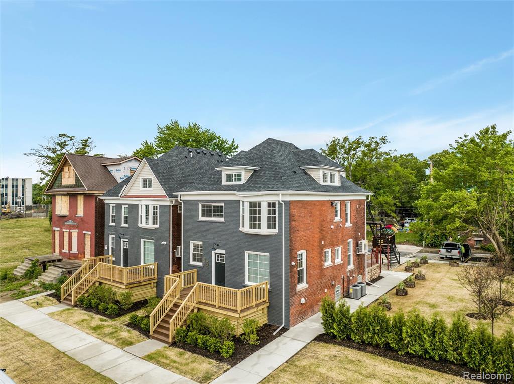 95 E Euclid Street, Detroit, MI 48202 — Photo 10