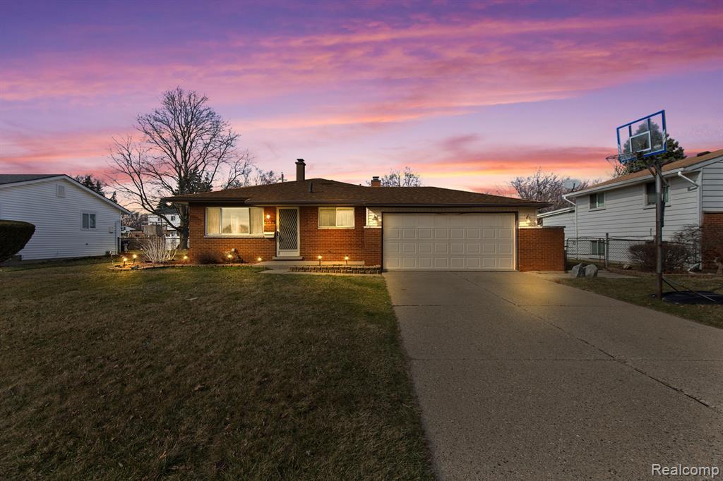 8573 SAN MARCO Boulevard, Sterling Heights, MI 48313 — front exterior