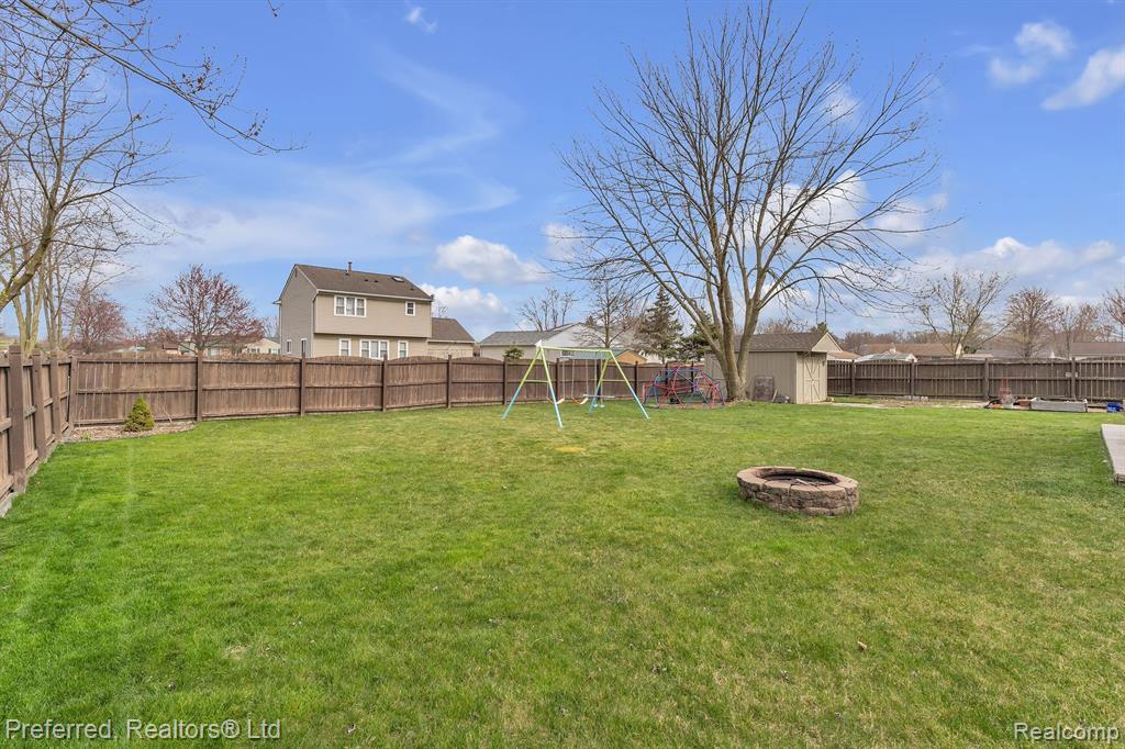 48932 CELESTE Street, Chesterfield, MI — Photo 45