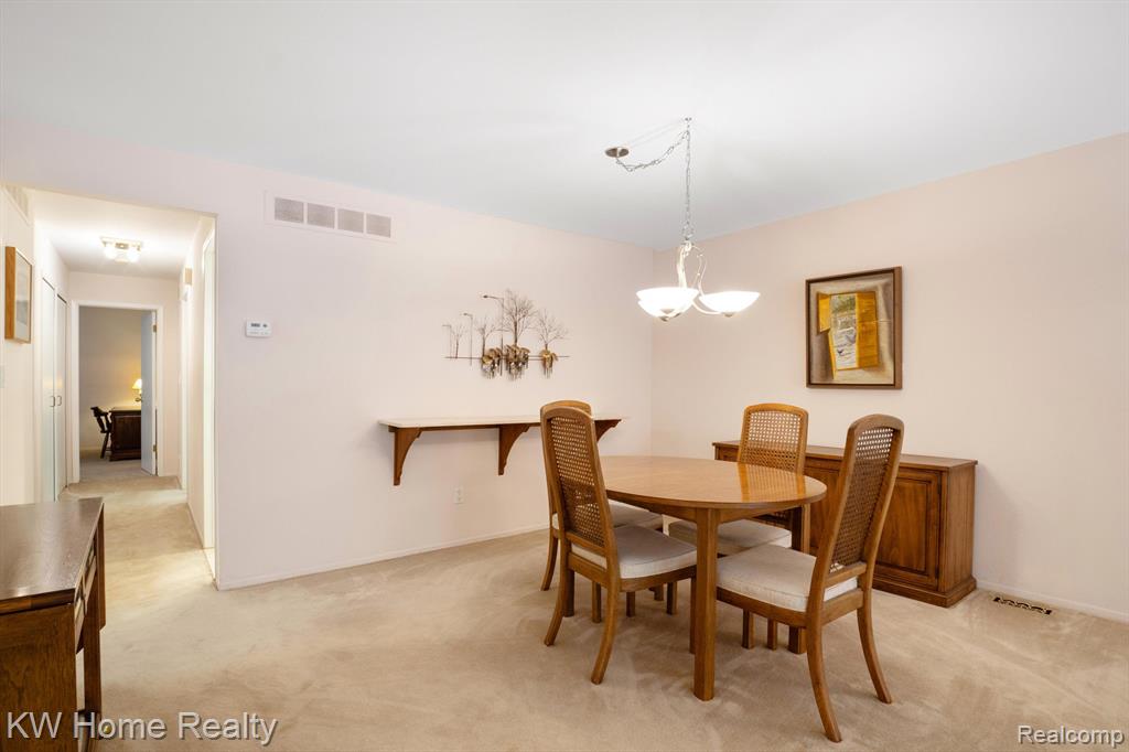 29691 Pine Ridge Circle, Farmington Hills, MI 48331 — Photo 19