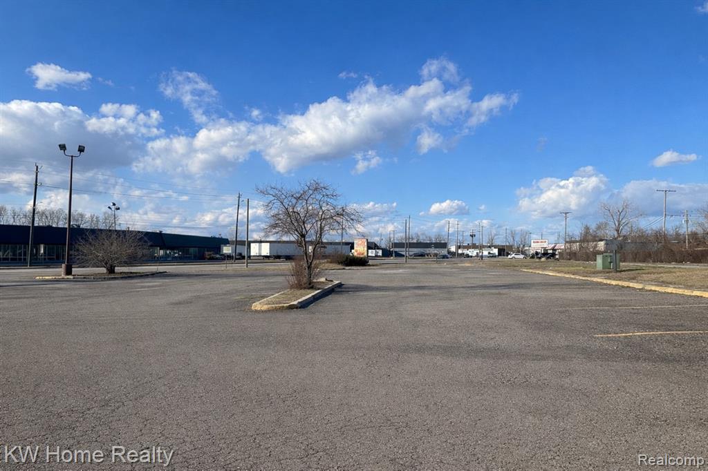 20800 Groesbeck Highway, Warren, MI 48089 — Photo 4