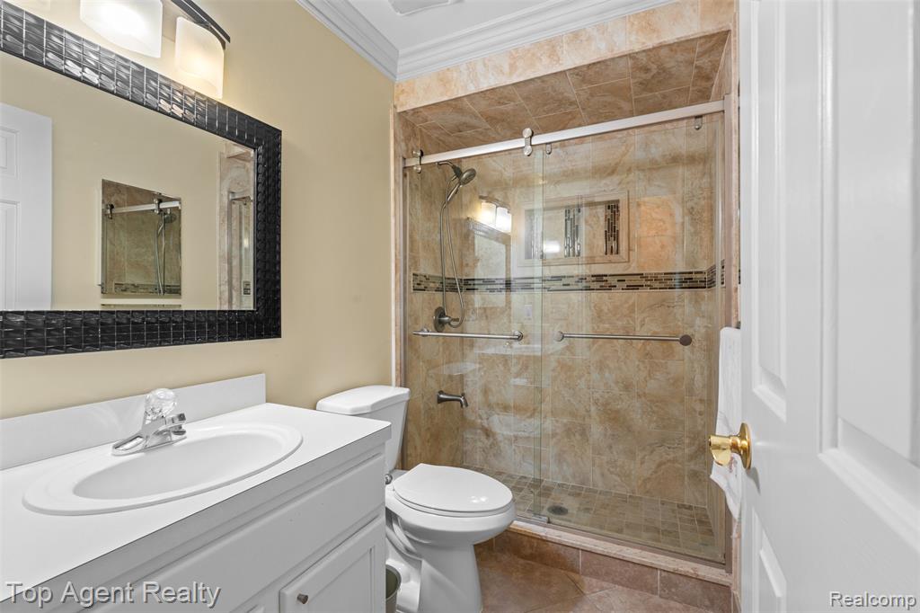 53260 VILLA ROSA Drive, Macomb, MI 48042 — Photo 28