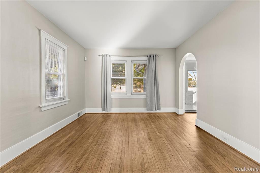 508 E Hudson Avenue, Royal Oak, MI 48067 — Photo 6