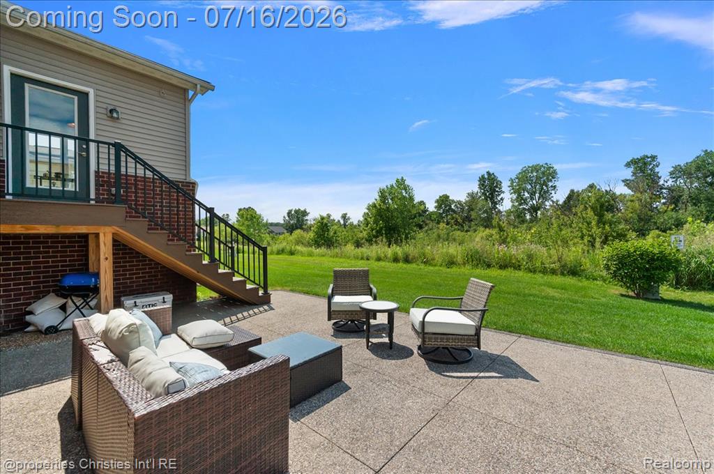 50026 Alden, Canton, MI 48188 — Photo 47