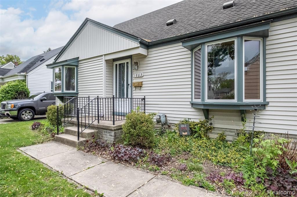 1863 Thomas Avenue, Berkley, MI 48072 — Photo 3