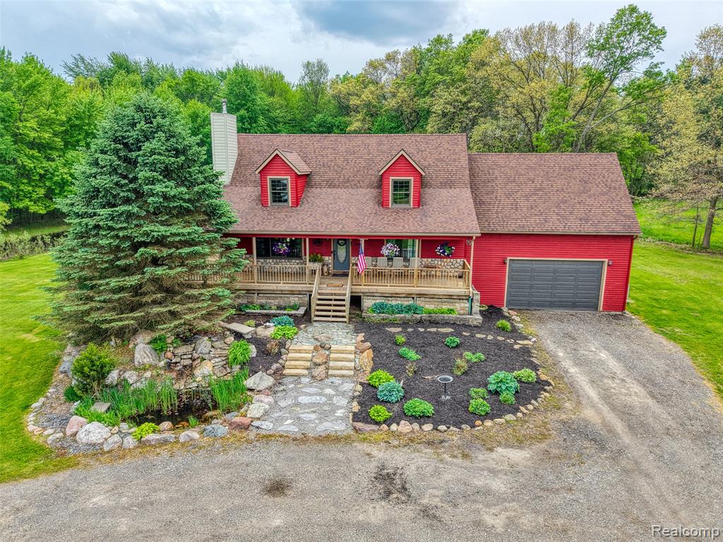 2500 E Jones Road, Howell, MI 48855 — front exterior