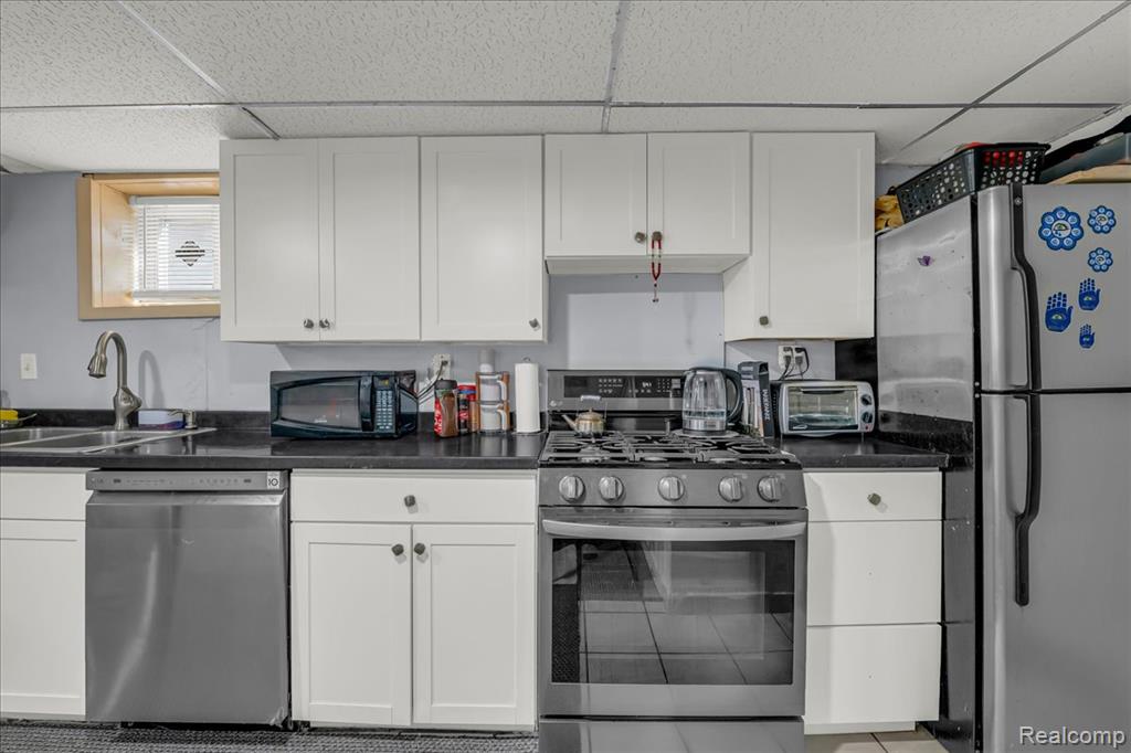6101 Appoline Street, Dearborn, MI 48126 — Photo 23