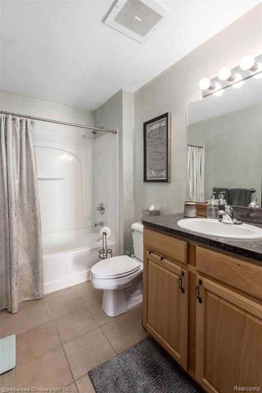 66 WINDER Street, 332, Detroit, MI 48201 — Photo 21