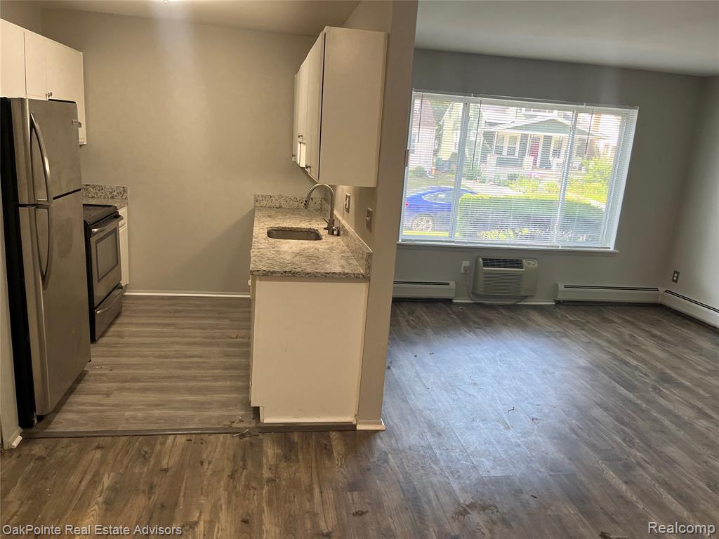 500 E Maplehurst Street, Ferndale, MI 48220 — Photo 14