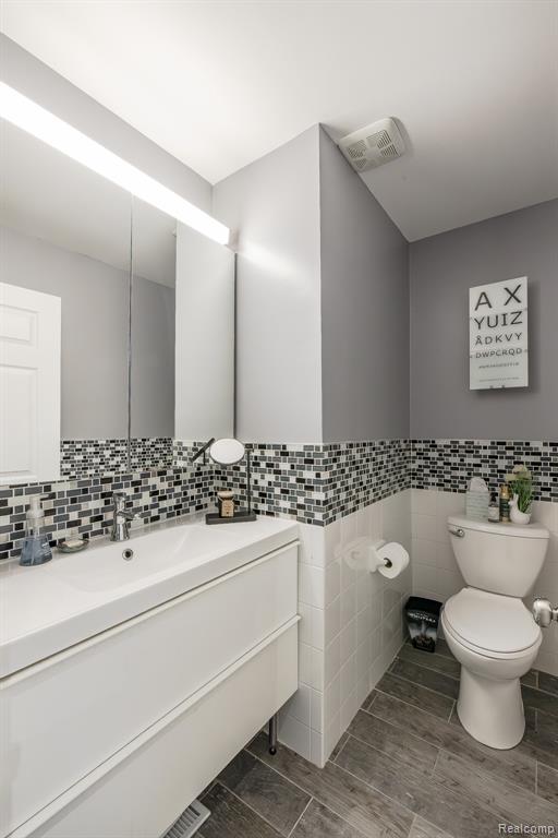 48 Rosemary Street, Lapeer, MI 48446 — Photo 24
