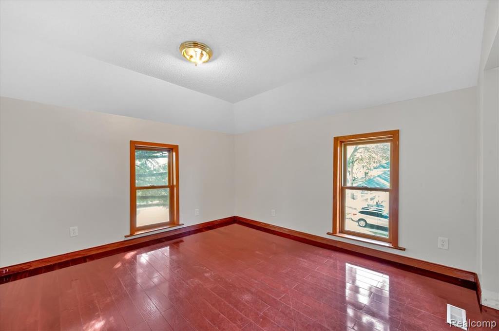513 N Mercer Street, Durand, MI 48429 — Photo 11