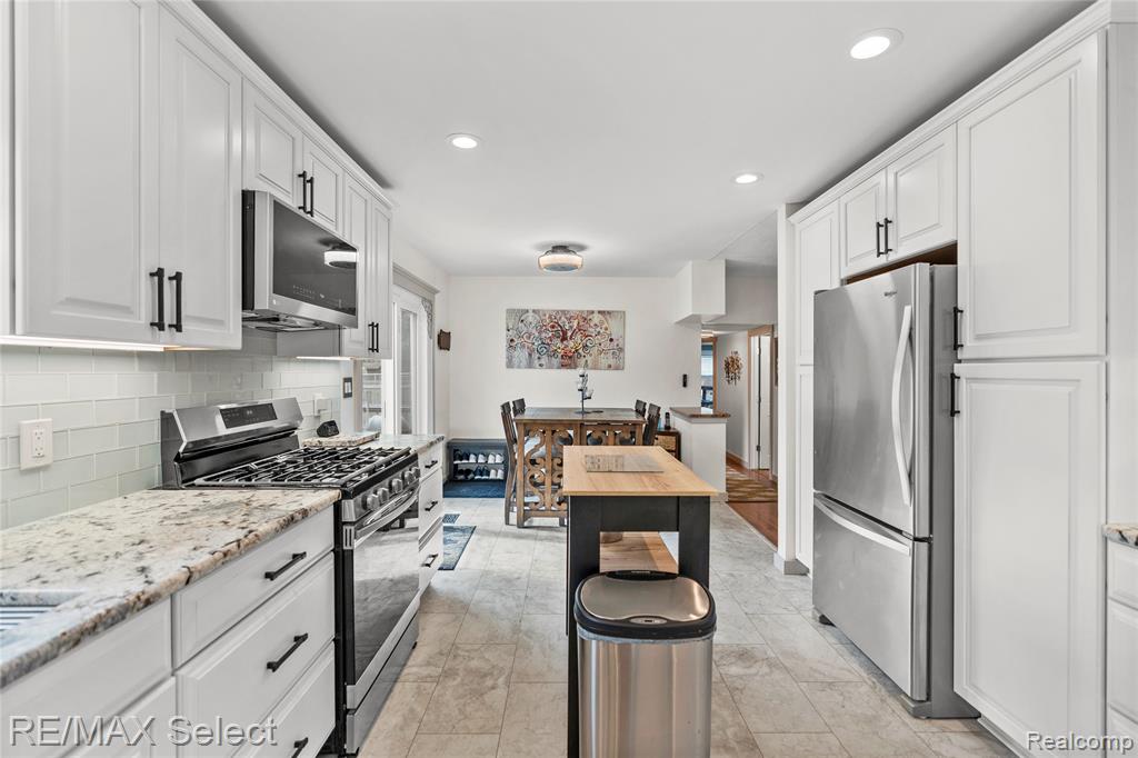3101 W Maple Avenue, Flint, MI 48507 — Photo 15