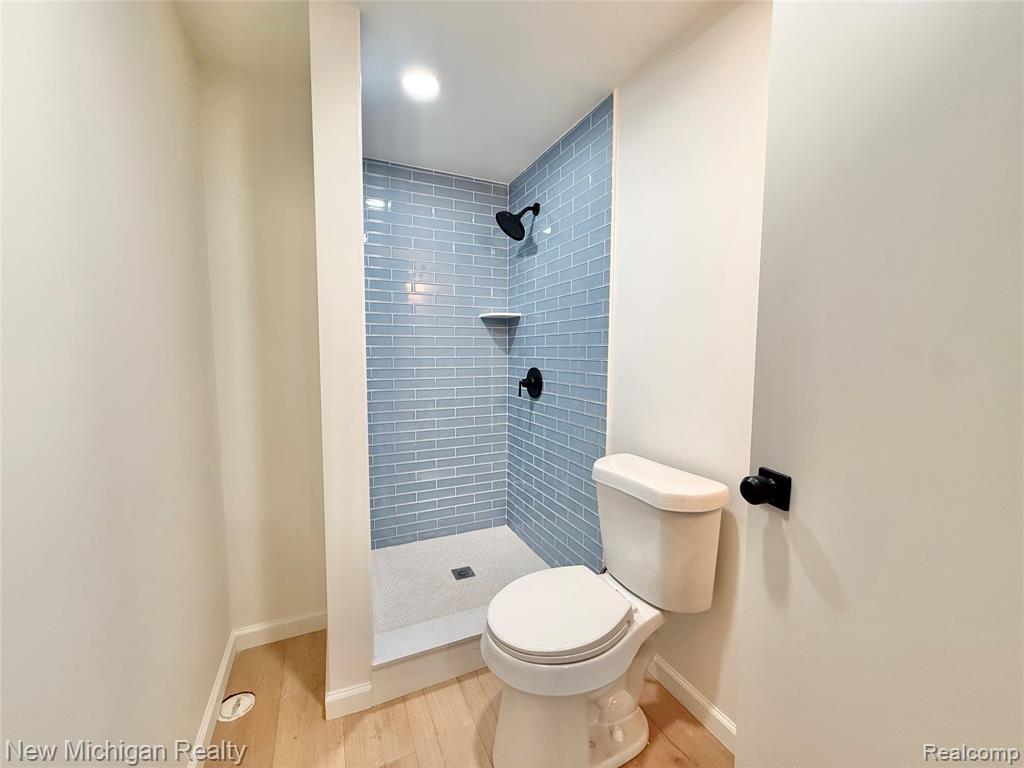 717 Whisperwood Trail, Fenton, MI 48430 — Photo 24