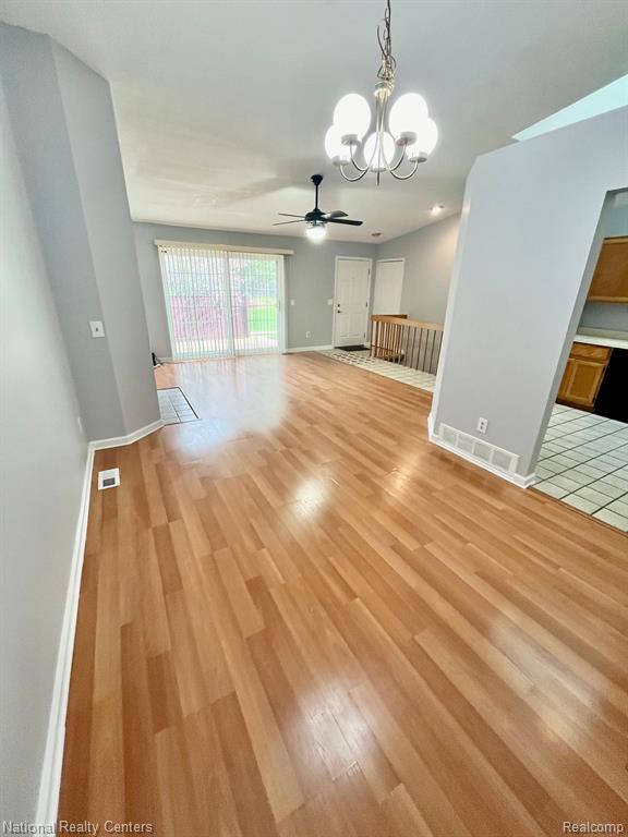 31160 Country Way, Farmington Hills, MI 48331 — Photo 10