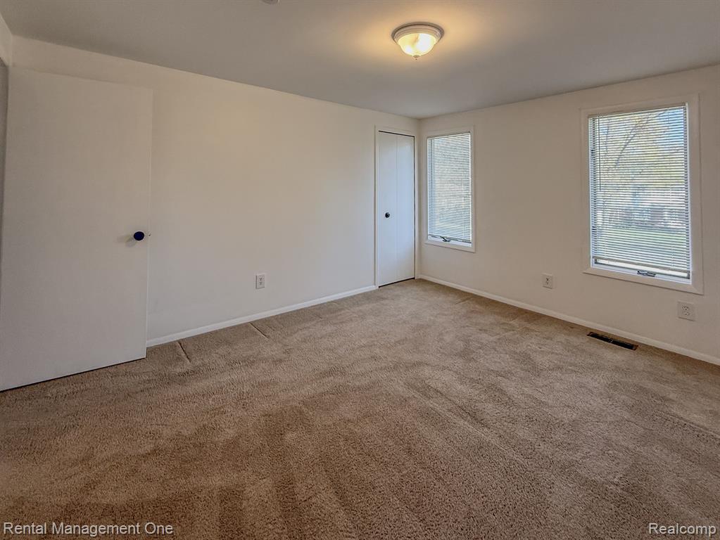 5326 FALMOUTH Drive, Troy, MI 48085 — Photo 19
