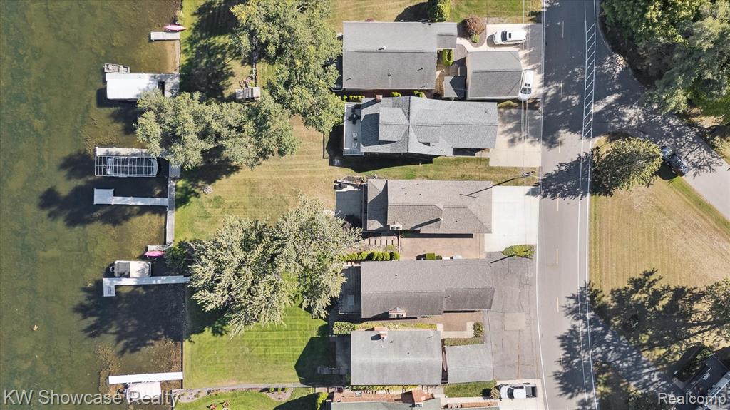 688 Wolverine Drive, Walled Lake, MI 48390 — Photo 14