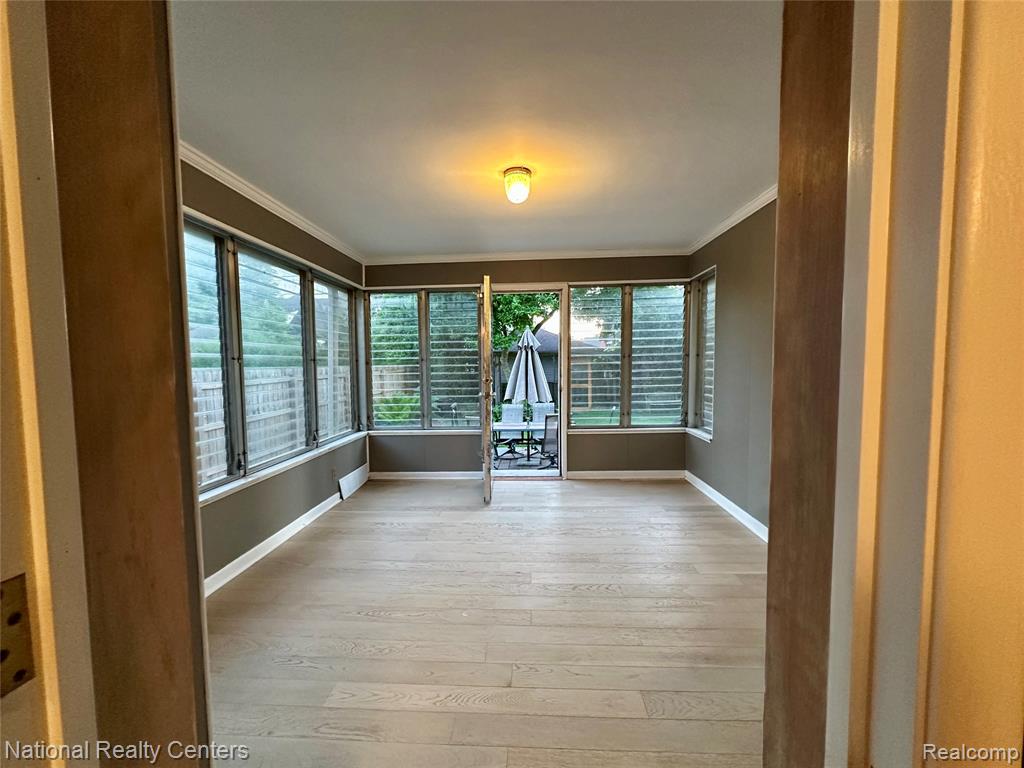 821 Pemberton Road, Grosse Pointe, MI 48230 — Photo 15