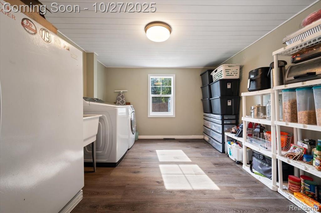 6425 Simmons Road, Waterford, MI 48327 — Photo 13