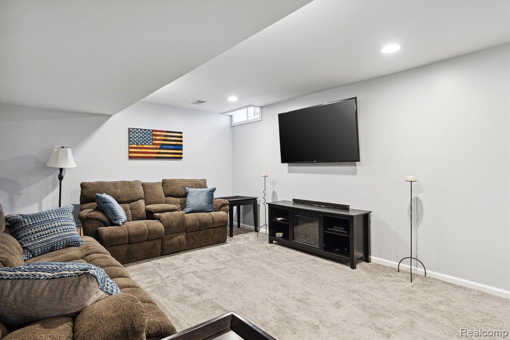 12226 HANNAH Lane, Carleton, MI 48117 — Photo 34