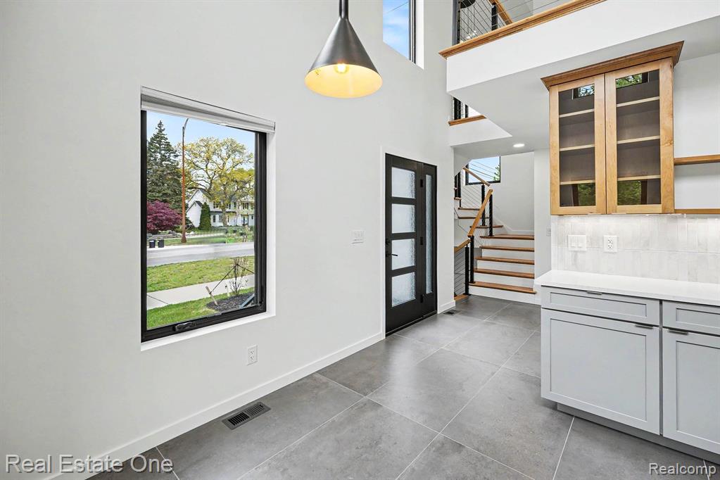 6480 John R Road, Troy, MI 48085 — Photo 4