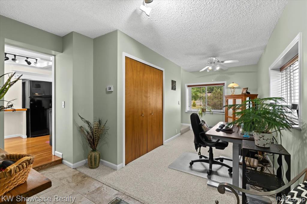 5865 Crescent Road, Waterford, MI 48327 — Photo 20