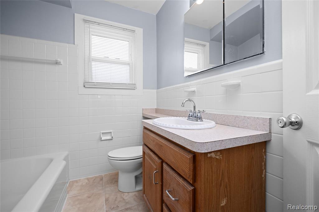 8928 Becker Avenue, Allen Park, MI 48101 — Photo 17