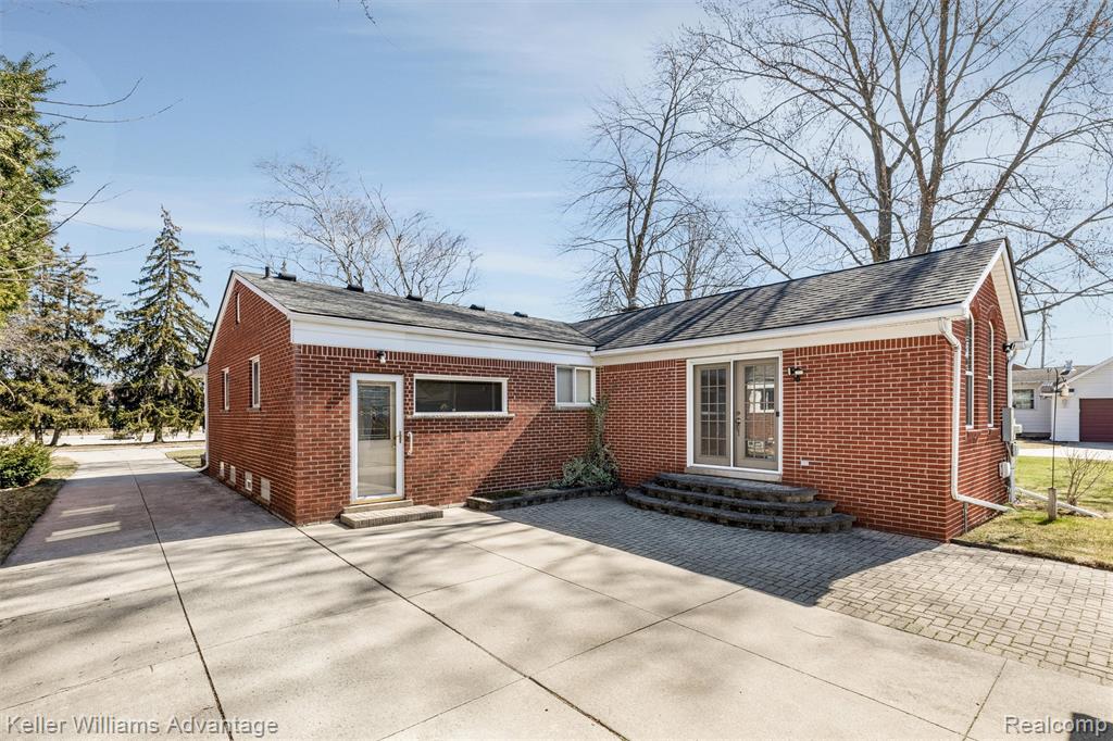 4652 Parker Street, Dearborn Heights, MI 48125 — Photo 29
