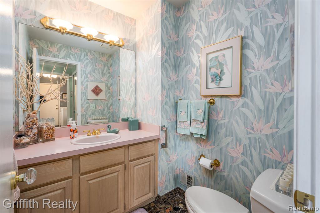 4553 GOLF VIEW Drive, Brighton, MI 48116 — Photo 18