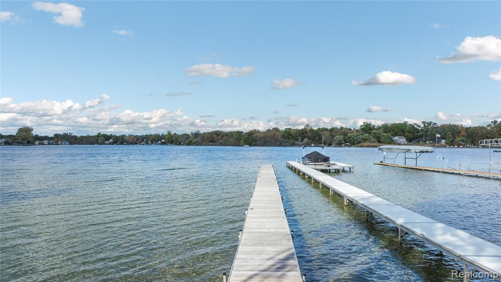 9510 Beechcrest Street, White Lake, MI — Photo 41