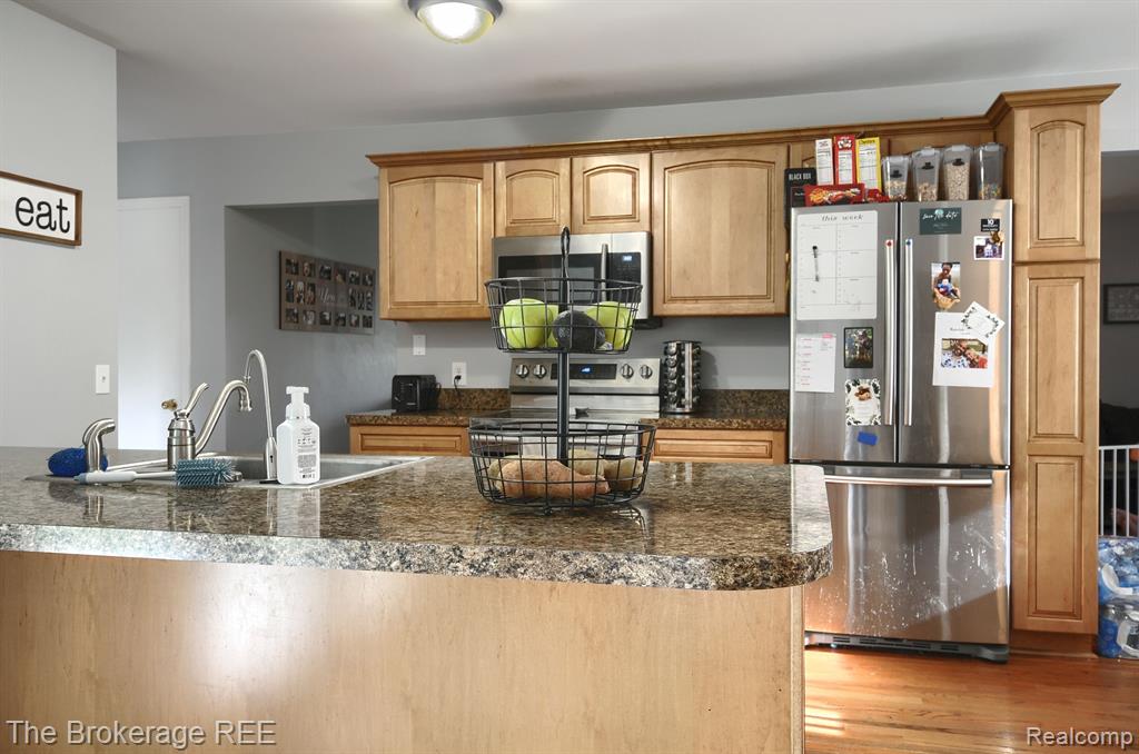 5523 OLD FRANKLIN Road, Grand Blanc, MI 48439 — Photo 16