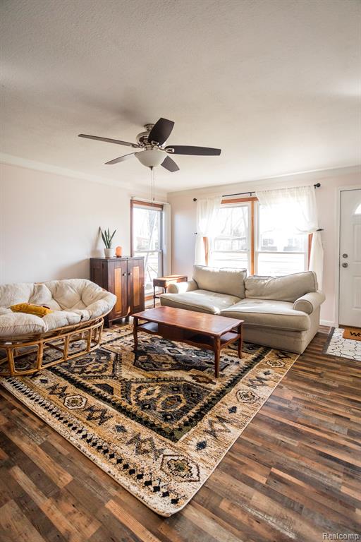 1629 E DULONG Avenue N, Madison Heights, MI 48071 — Photo 16