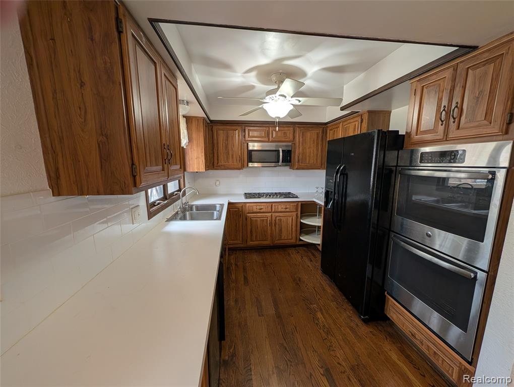 9345 Weber Road, Columbus, MI — Photo 9