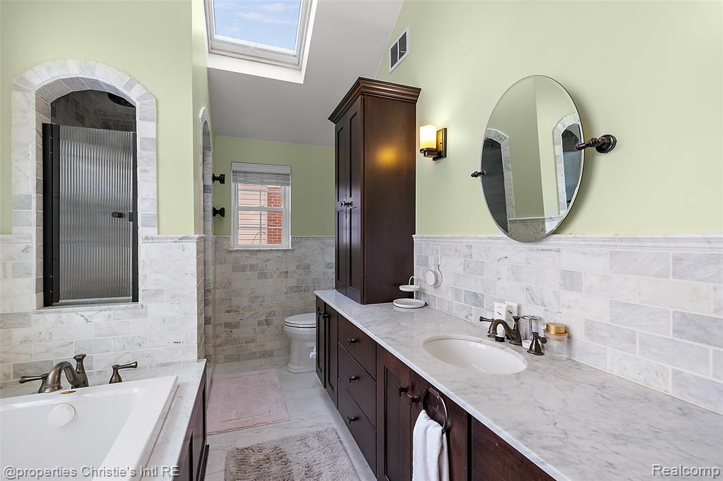 446 McKinley Avenue, Grosse Pointe Farms, MI 48236 — Photo 22