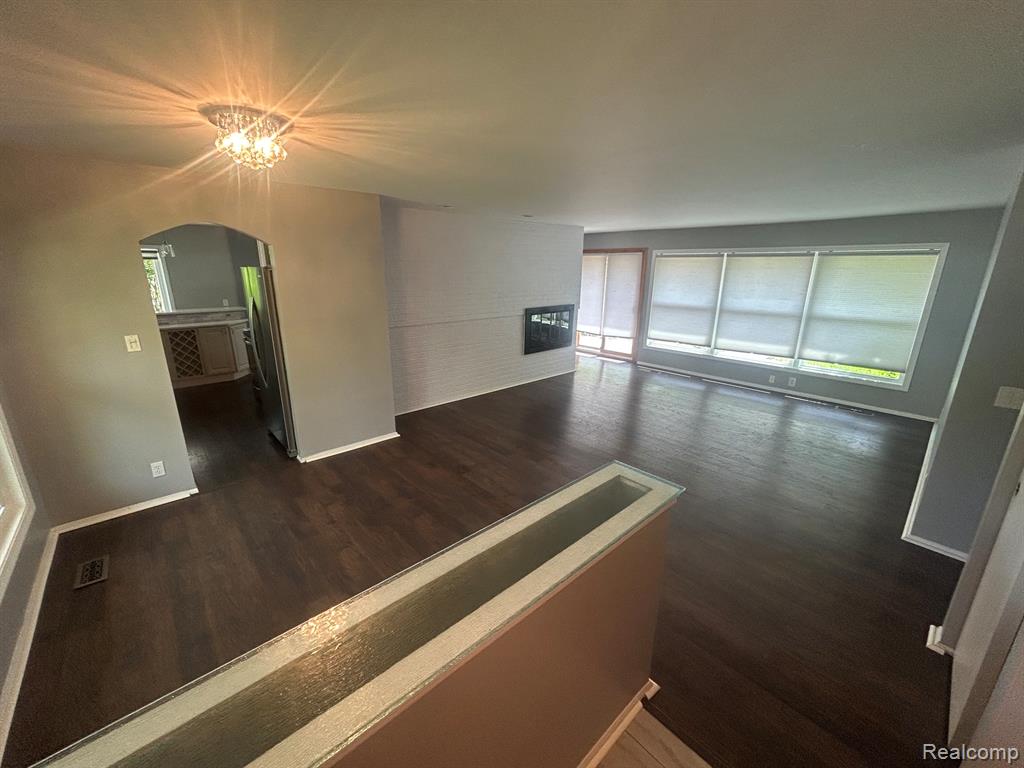5303 W Briarcliff Knoll Drive, West Bloomfield, MI — Photo 5