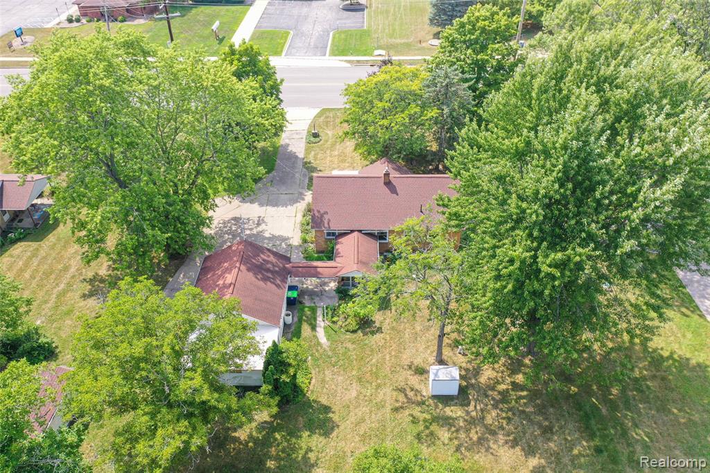 430 N Center Road, Saginaw, MI 48638 — Photo 34