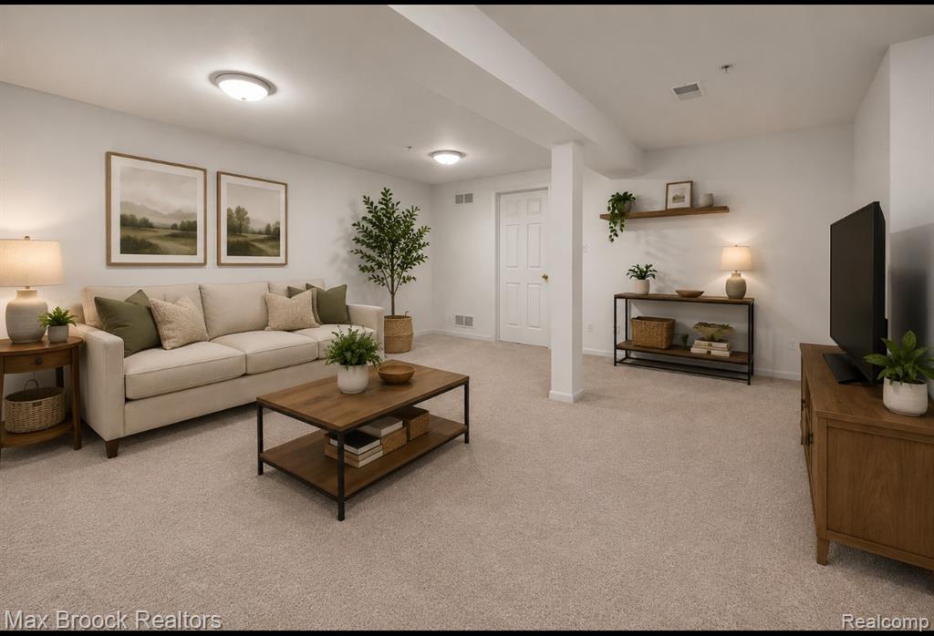 1102 Abigail Court, Walled Lake, MI 48390 — Photo 16