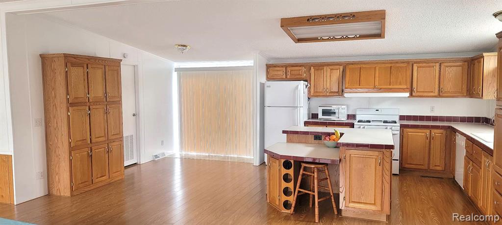443 Pond View Drive, Morrice, MI 48857 — Photo 13