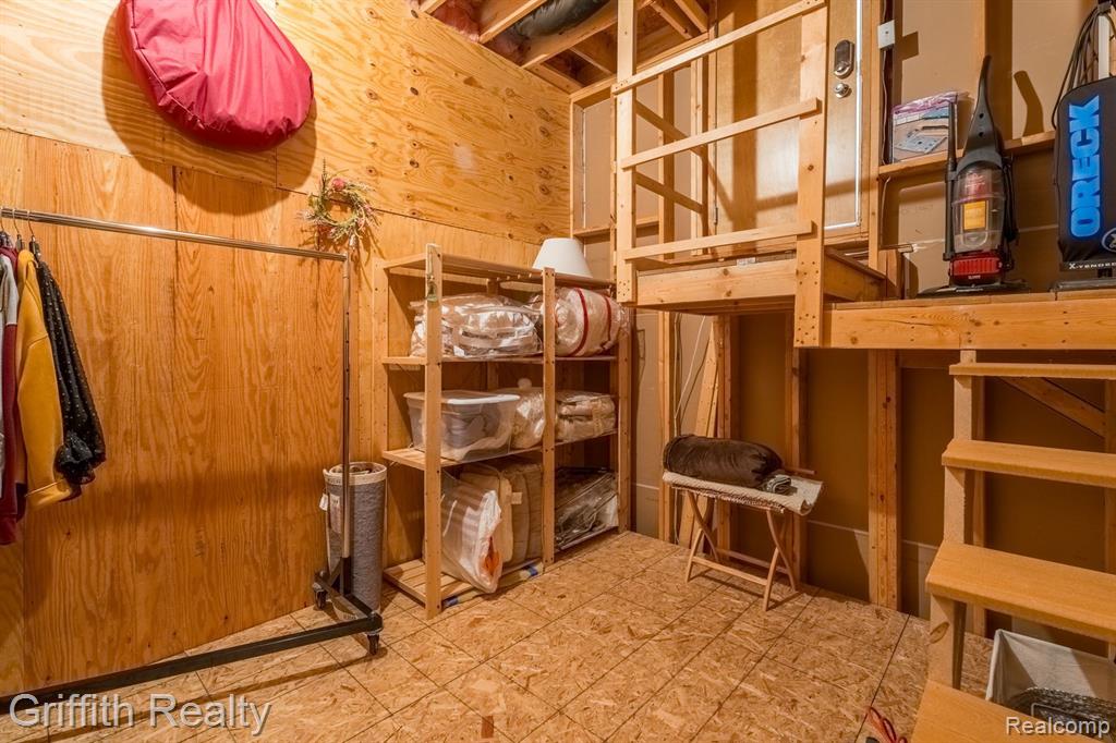 8104 PARKER Road, Saline, MI 48176 — Photo 32