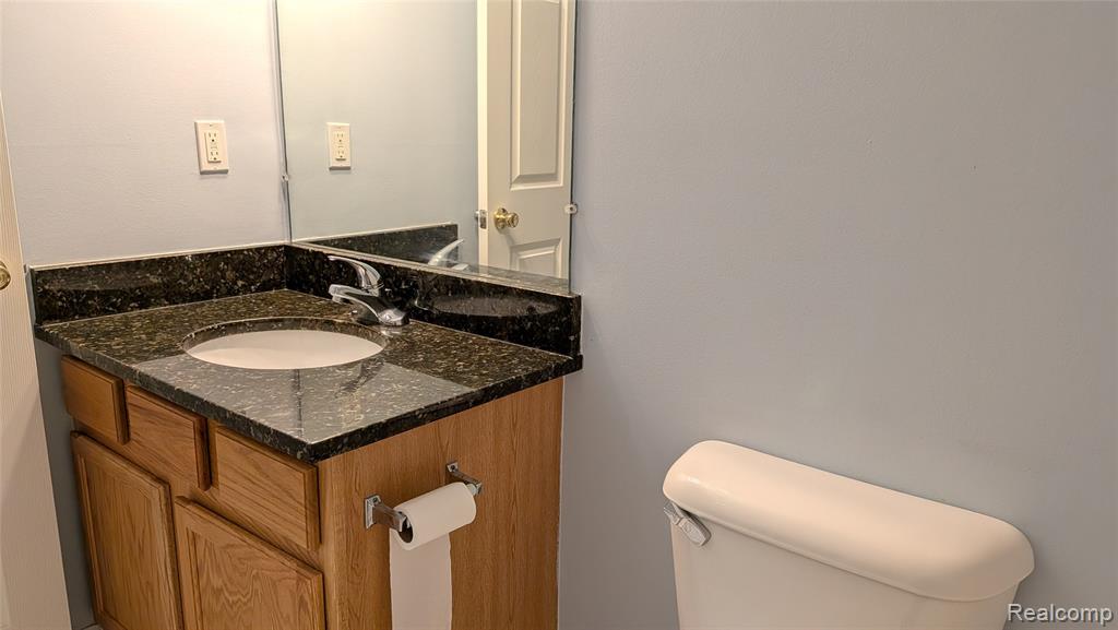 15286 CORNELL Drive, Clinton Twp, MI 48038 — Photo 38