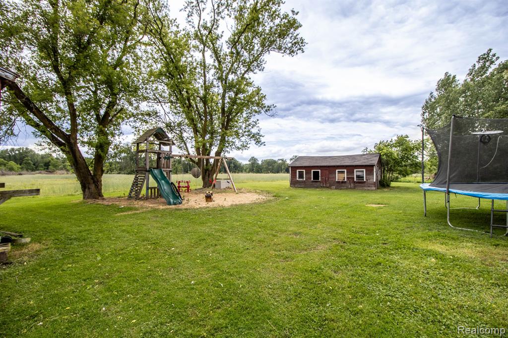 13672 Brennan Road, Chesaning, MI 48616 — Photo 48