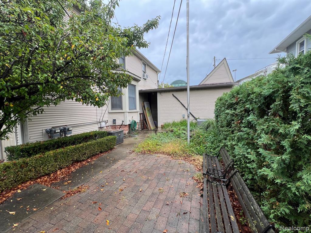 820 S Washington Avenue, Royal Oak, MI 48067 — Photo 3