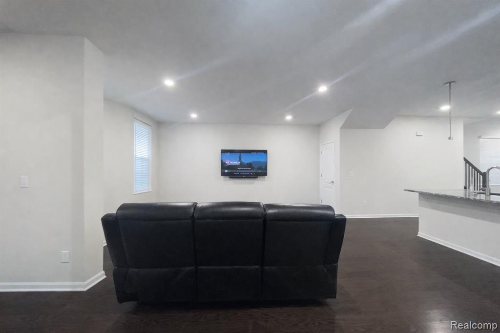 4807 Glenora Drive, Lake Orion, MI — Photo 7