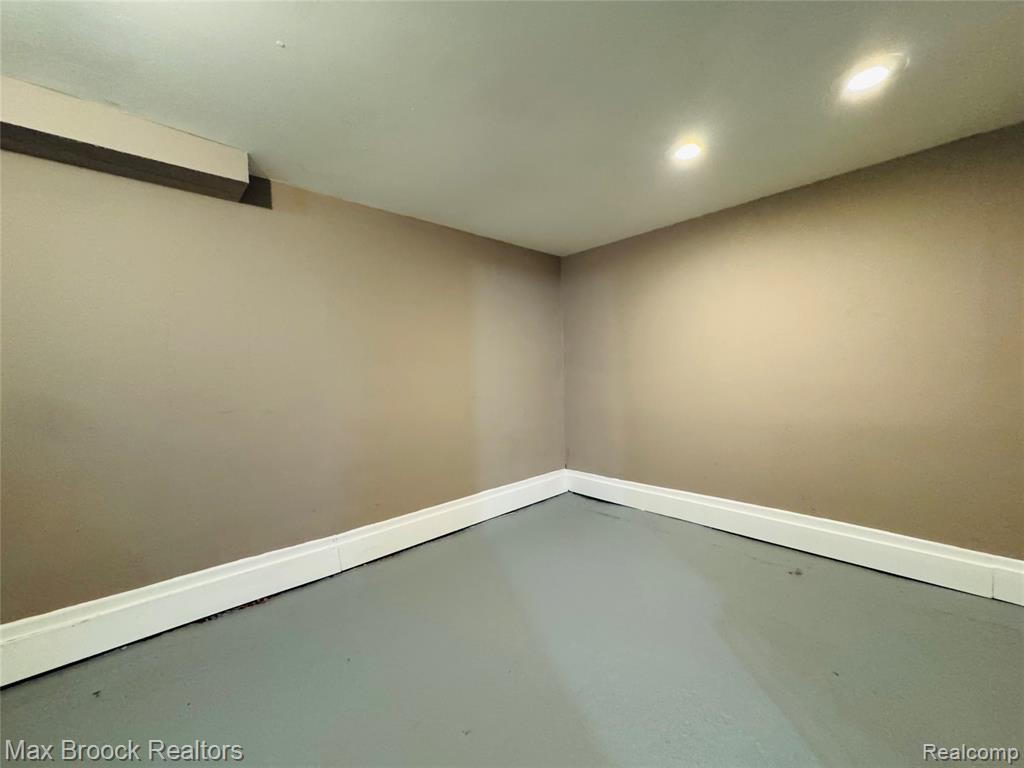 510 Stratford Road, Ferndale, MI 48220 — Photo 17