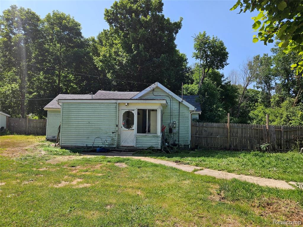 6406 12th Street, Otter Lake, MI 48464 — Photo 7