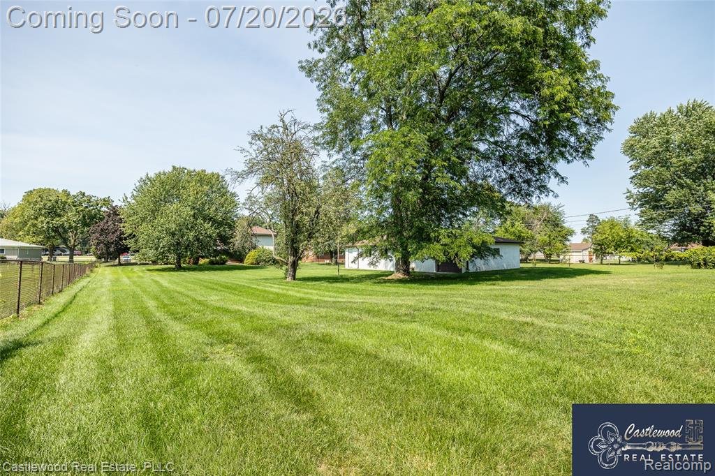 17150 S Nunneley Road, Clinton Twp, MI 48035 — Photo 11