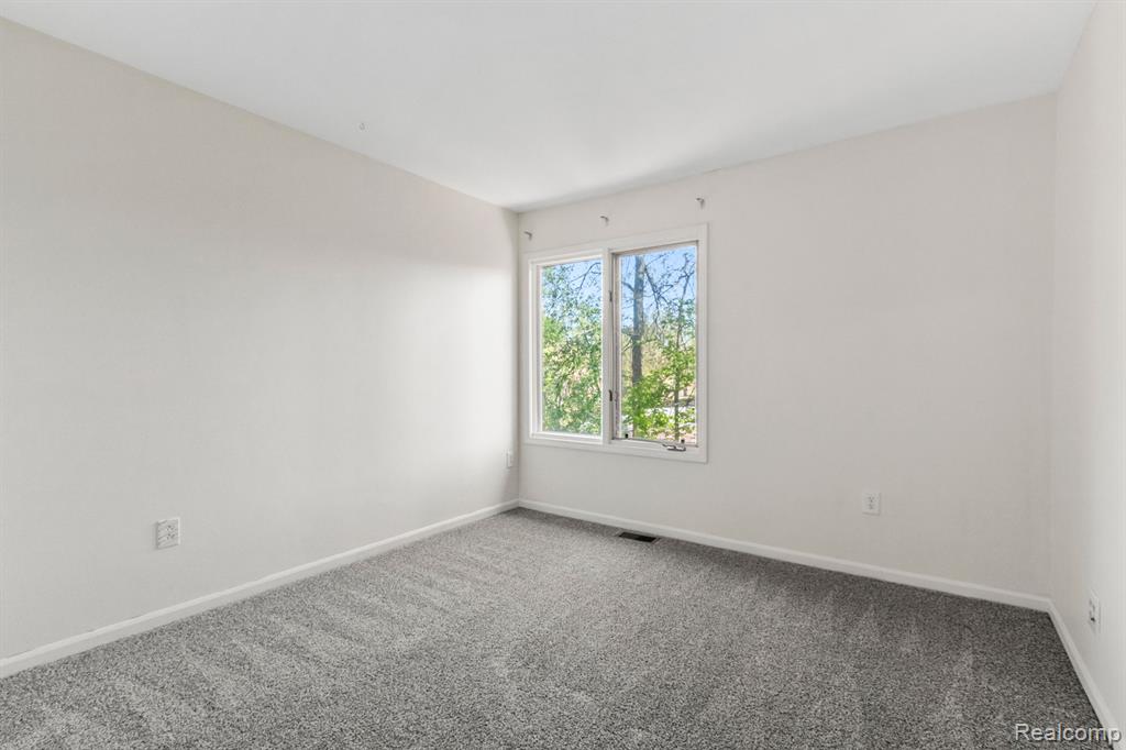 42036 SARATOGA Circle, Canton, MI 48187 — Photo 18
