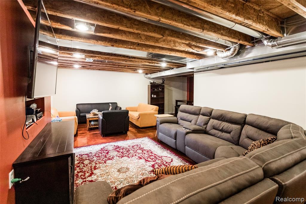 661 Lemay, Detroit, MI 48214 — Photo 22
