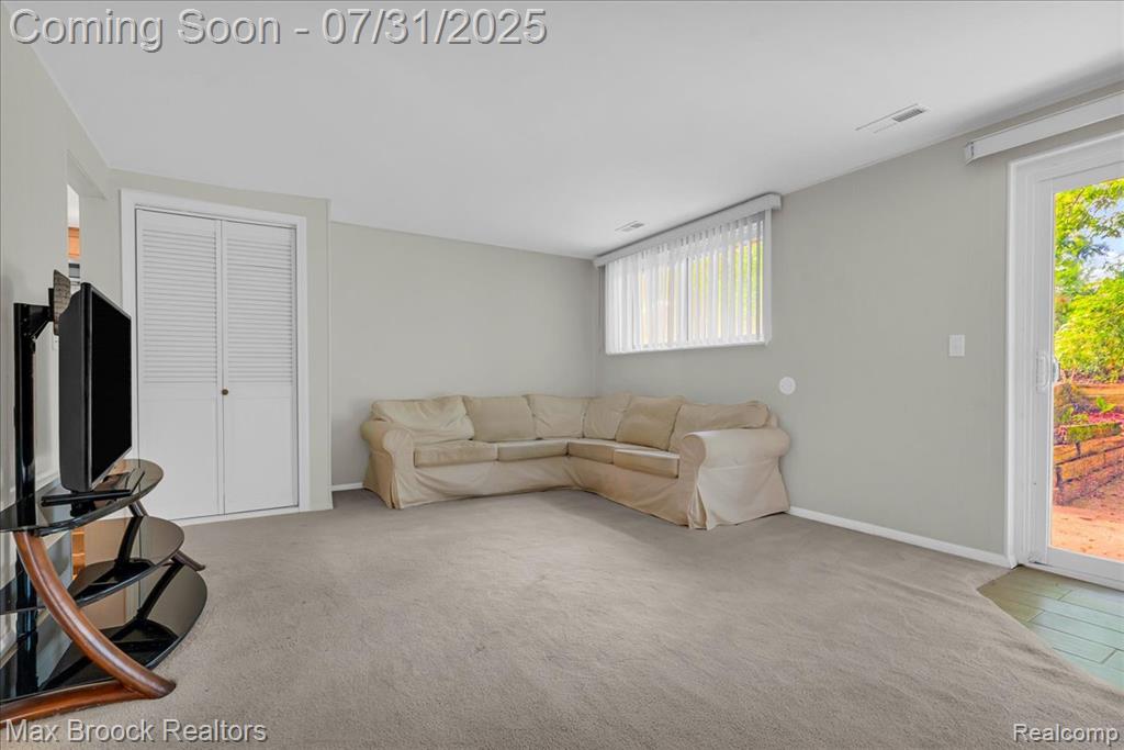 536 Fox River Drive, Bloomfield Hills, MI 48304 — Photo 25