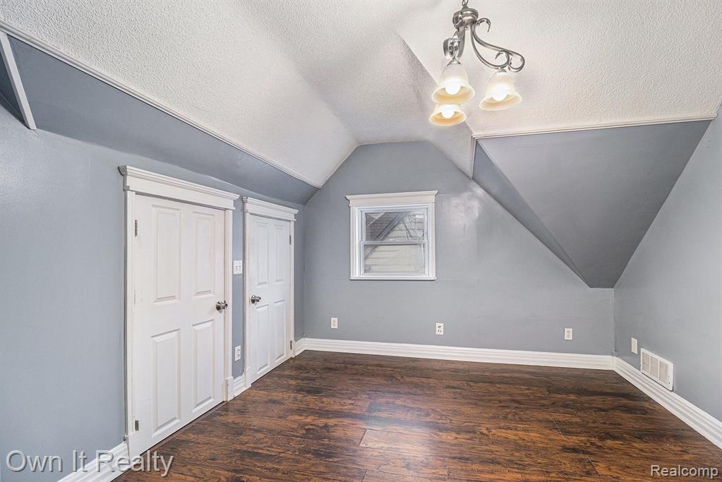 9029 MCGRAW Street, Detroit, MI 48210 — Photo 22